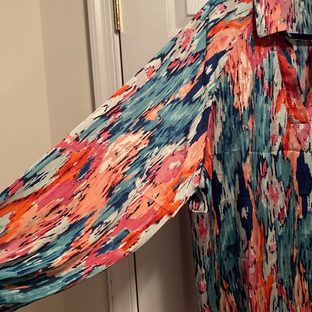 Colorful Abstract Print Blouse…size 3X - Picture 3 of 5